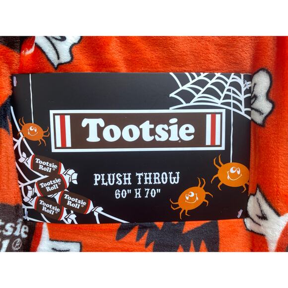 Tootsie Roll Halloween Plush Throw Blanket 60x70 Candy Bats - Picture 6 of 6